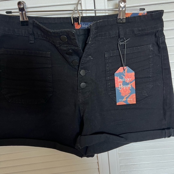 Women's Black Shorts - Picture 1 of 6